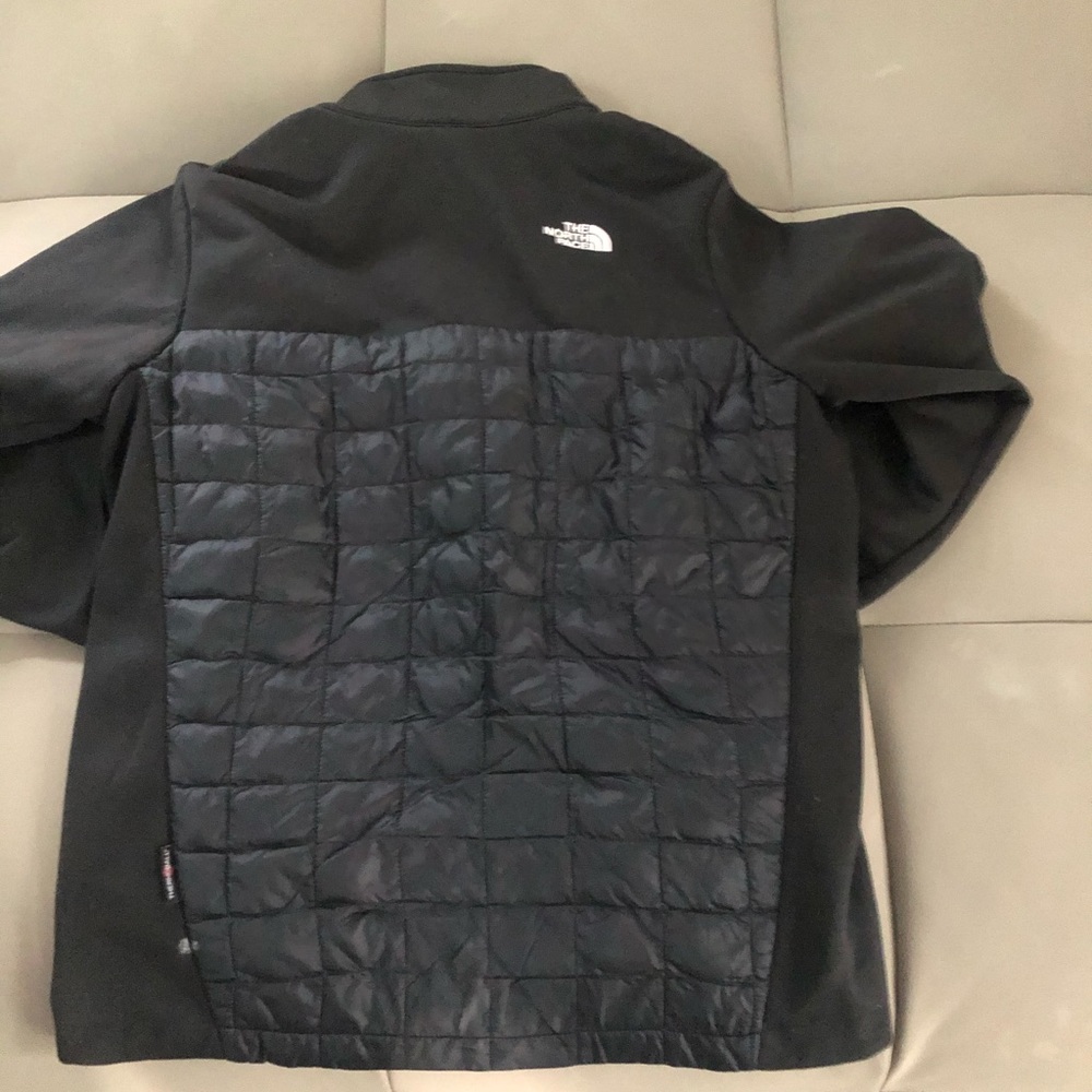Youth Large North Face jacket - Picture 2 of 4